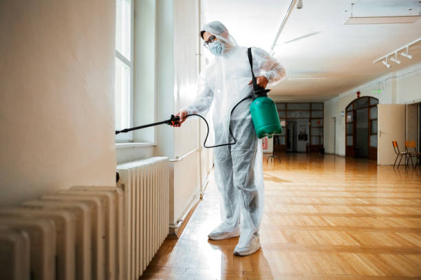 Best Pest Removal Services  in Forrest, IL
